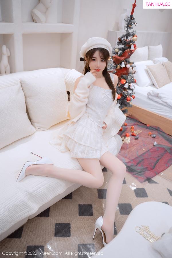 婠婠么  [XiuRen]高清写真图 2022.12.21 No.6025 婠婠么 丝袜美腿第2张图片